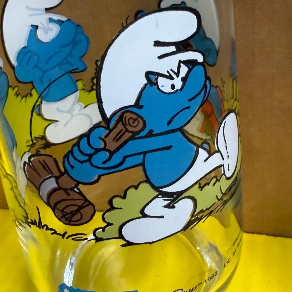 2 Vintage‎ 1982 Smurfs Glasses w/ Gargamel Azrael Wallace Berrie Peyo Collector